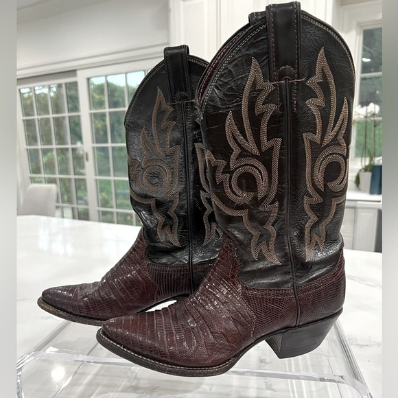 Justin Boots Shoes - Justin Vintage brown lizard L 4711 western cowboy boots size 6